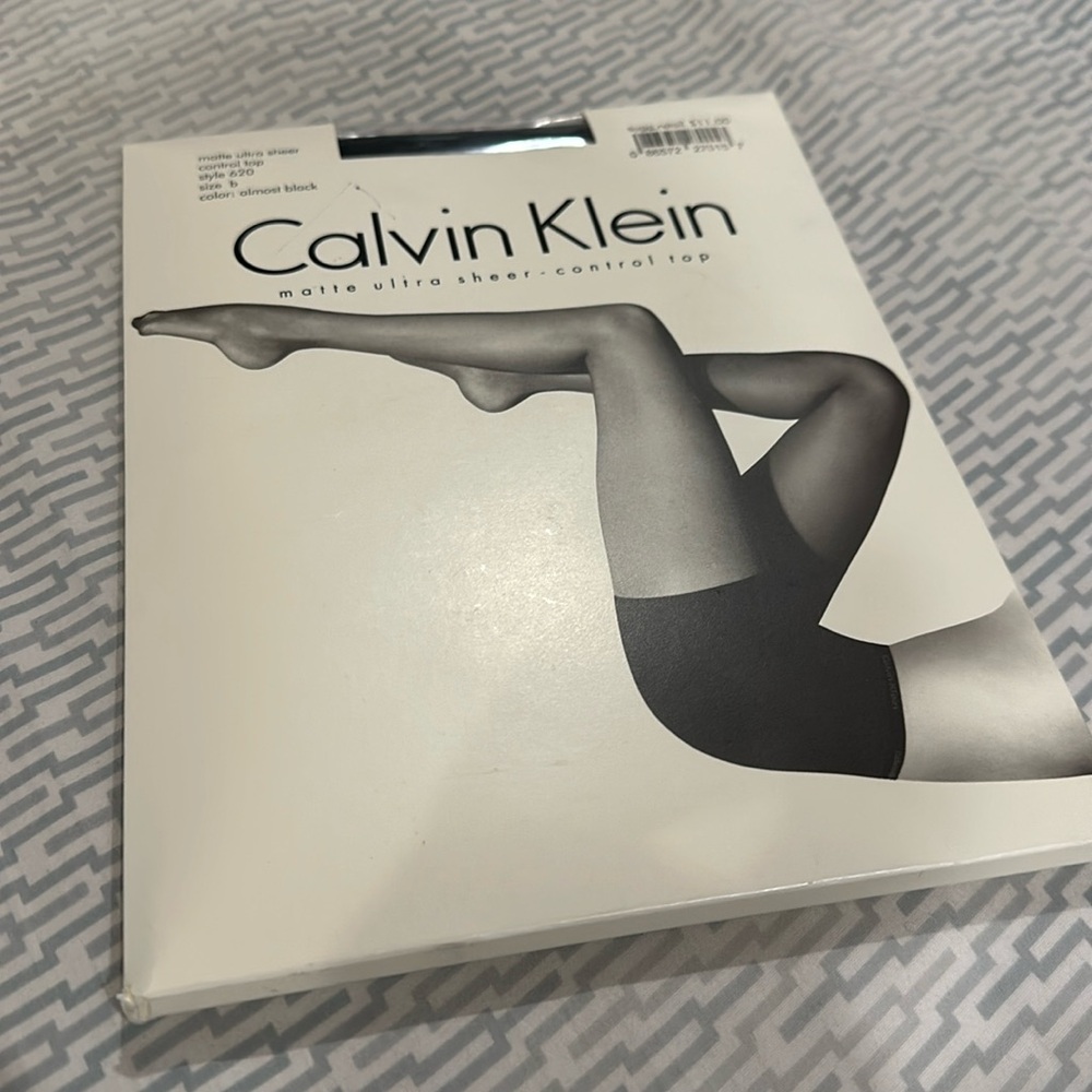 Calvin Klein matte ultra sheer control top pantyhose sz: b almost black